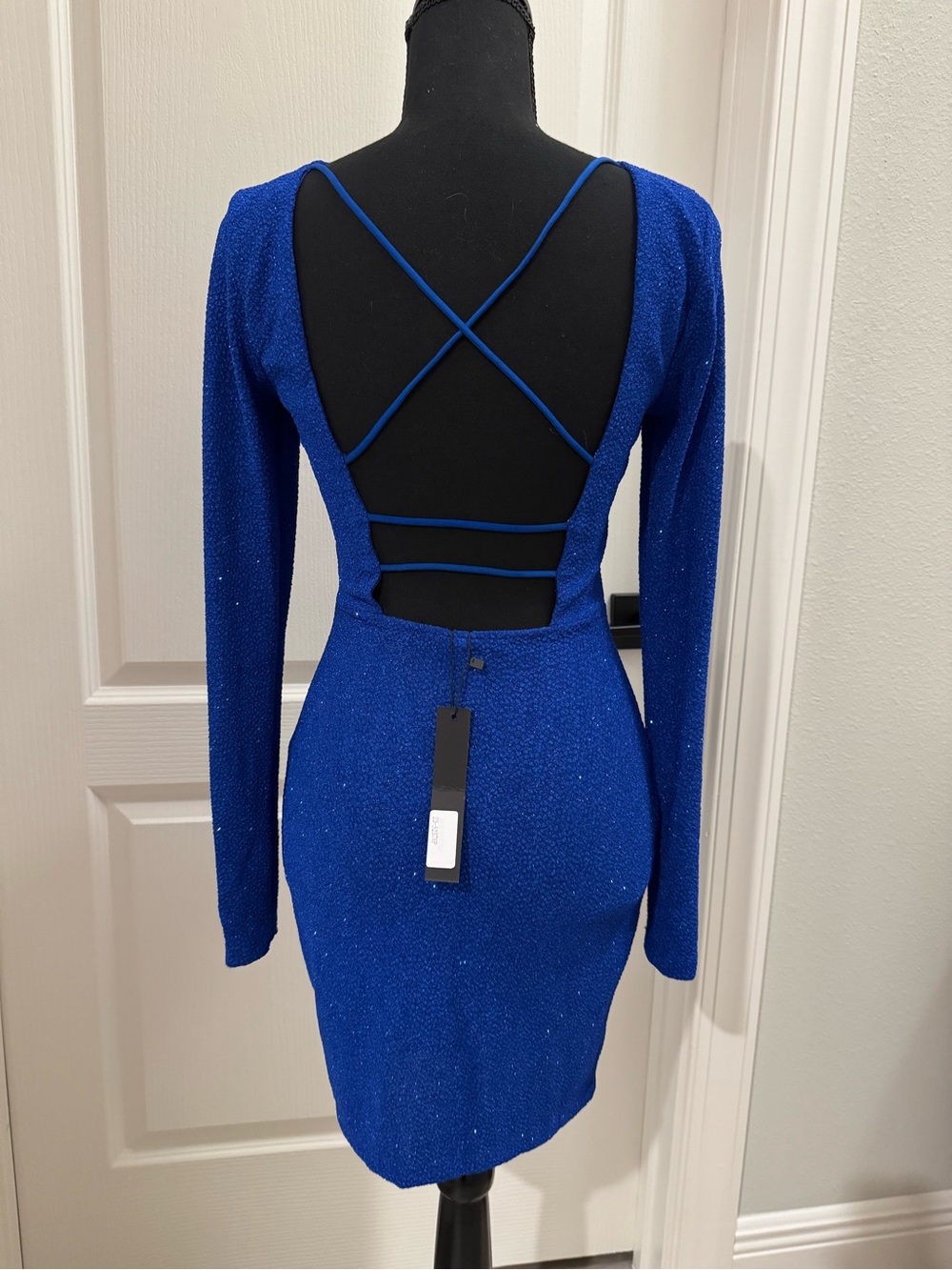 Classic Long-Sleeve Bodycon Dress in Cobalt Blue